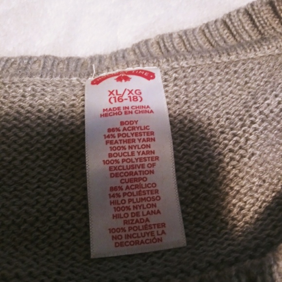 Fuzzy Wuzzy Polar Bear! - Picture 4 of 4